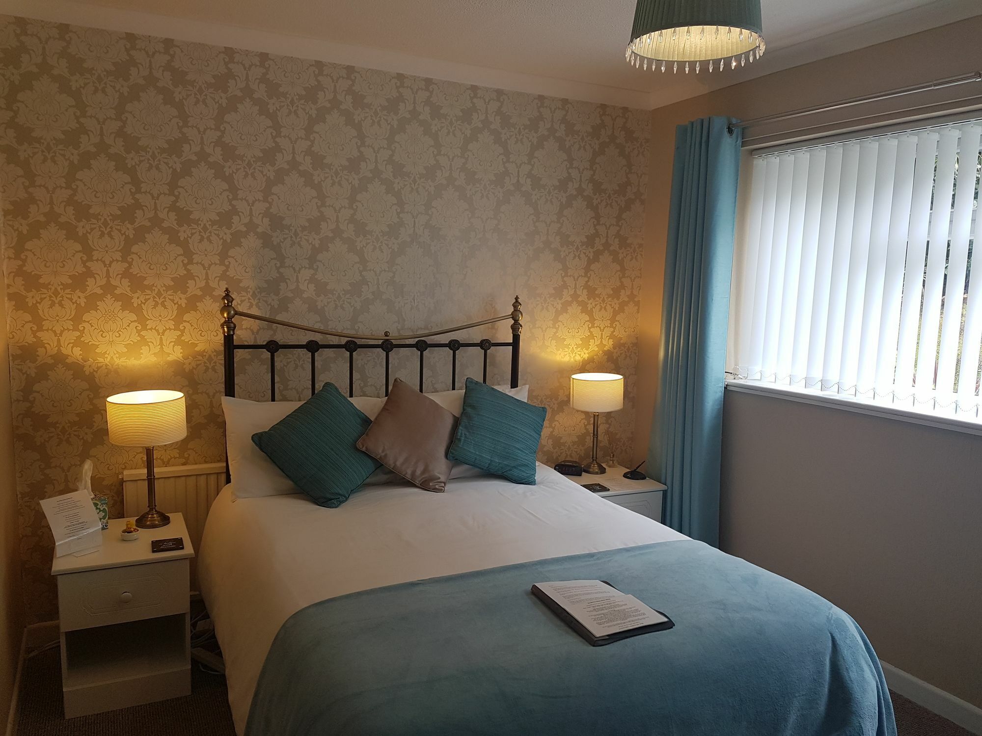The Earlsdale Bed And Breakfast Ілфракомб Екстер'єр фото