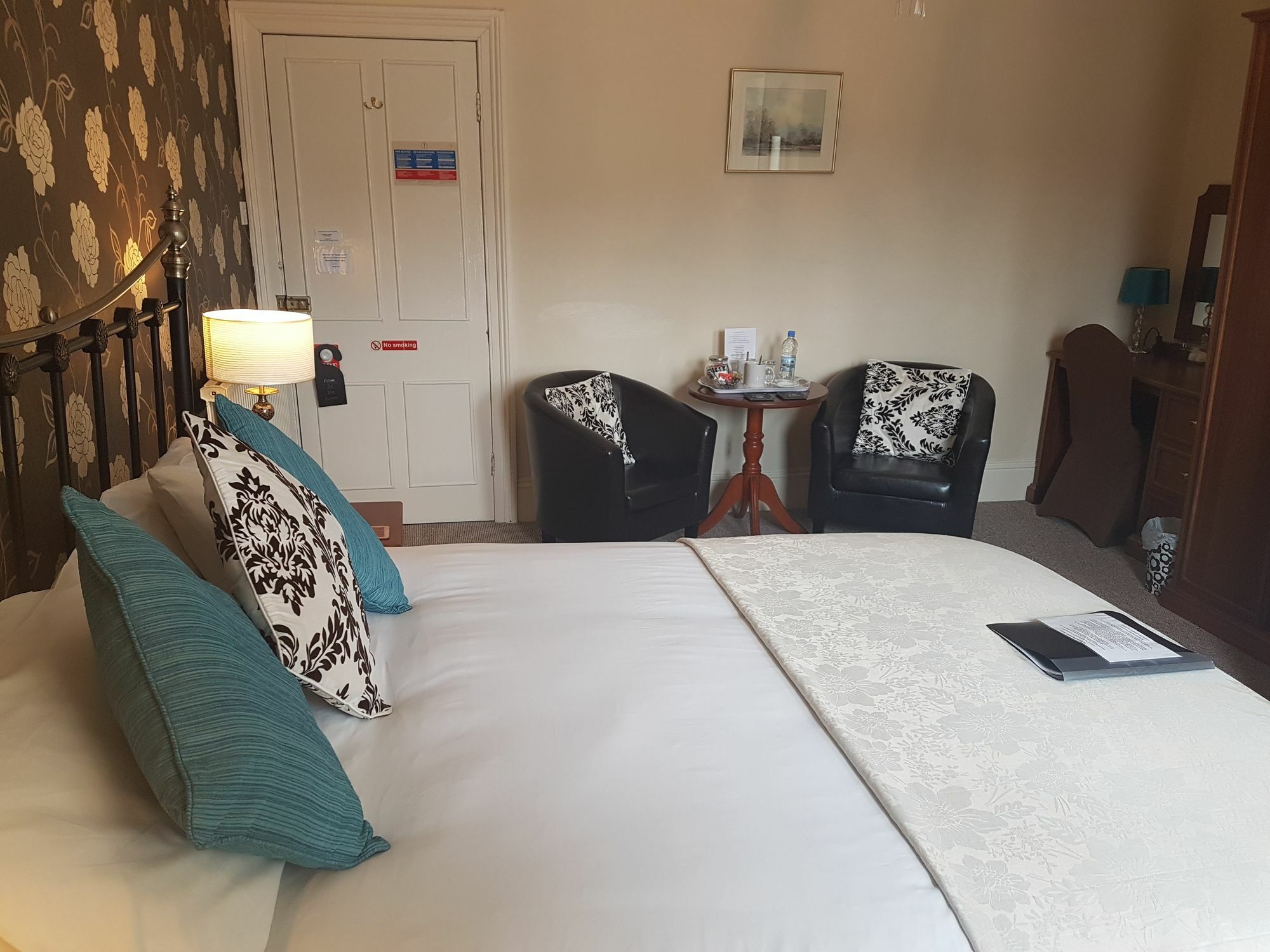 The Earlsdale Bed And Breakfast Ілфракомб Екстер'єр фото